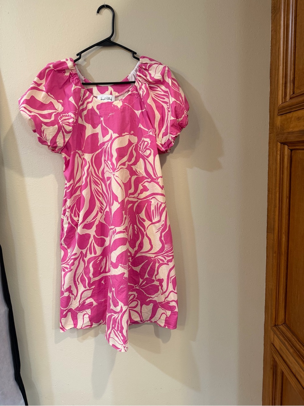 Joseph Ribkoff Pink & Cream Floral Puff Sleeve Dress Size 6